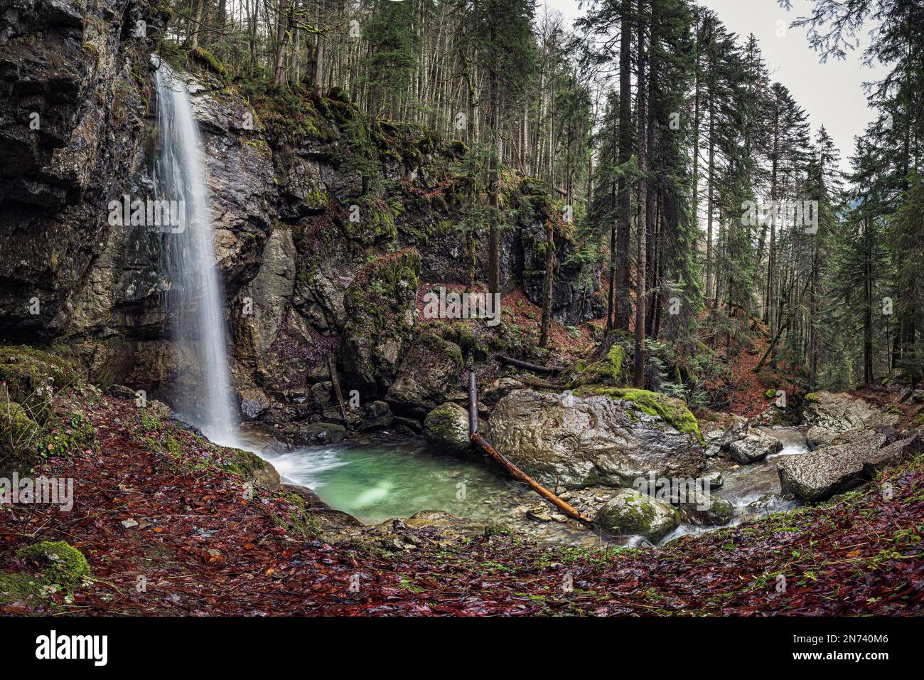 Sibli-Wasserfall. Rottach-Egern, Bayern, Deutschland. Stockfoto