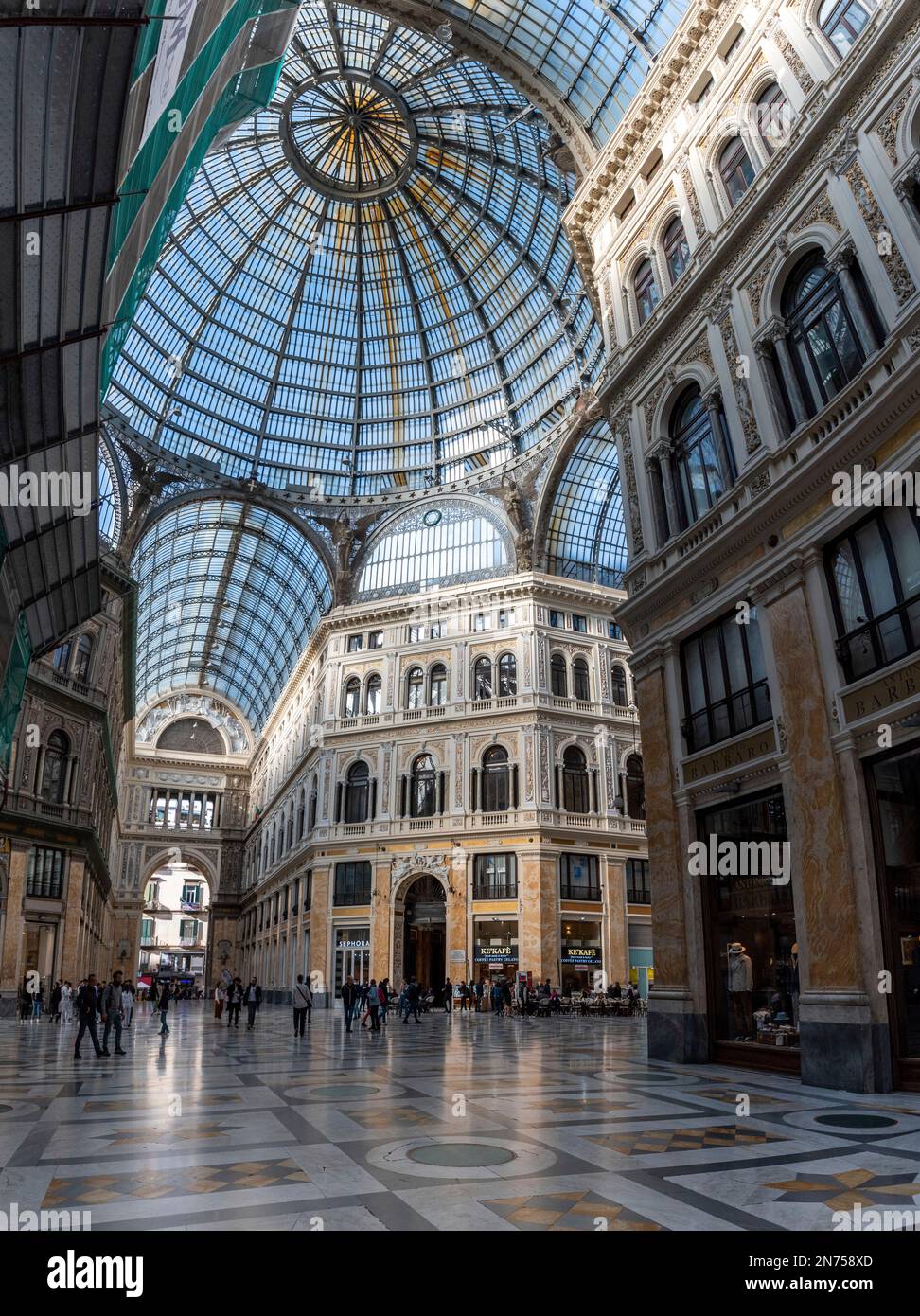 Galerie Umberto I in Neapel, im Jugendstil gebaut, Süditalien Stockfoto