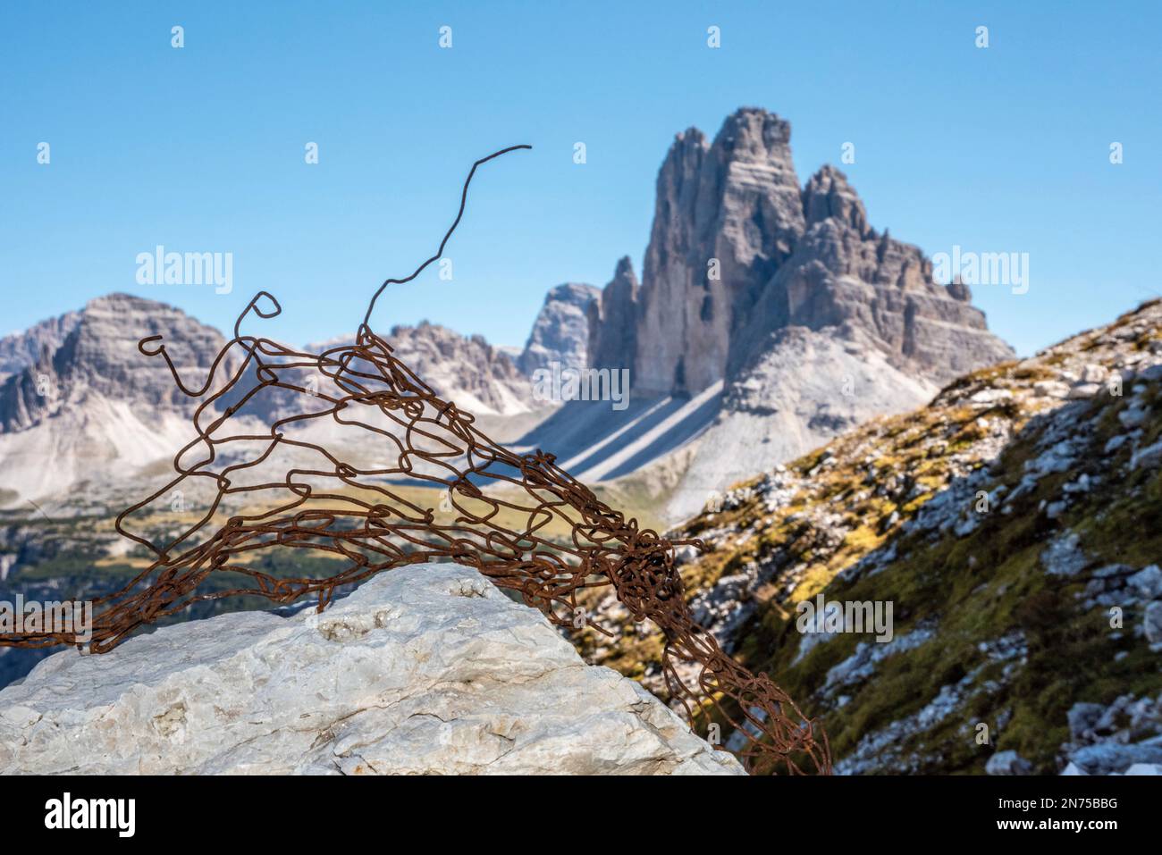 Überreste von militärischen Befestigungen auf dem Klavierberg in den Dolomiten, erbaut während des Ersten Weltkriegs, Südtirol Stockfoto