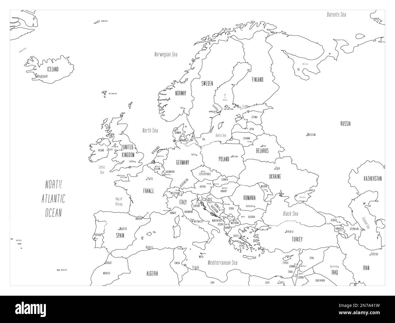 Politische Karte Europas. Schwarzer Umriss, handgezeichnete Zeichentrickkarte mit Bathymetrie. Handgeschriebene Etiketten mit Namen für Land, Hauptstadt, Meer und Ozean. Einfache flache Vektorzuordnung. Stock Vektor