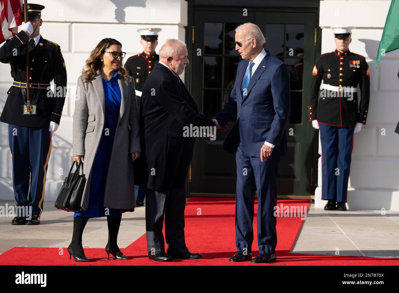 US-Präsident Joe Biden begrüßt Präsident Luiz InÃ¡cio Lula da Silva und Janja Lula da Silva aus Brasilien am 10. Februar 2023 im Weißen Haus in Washington, DC. Kredit: Chris Kleponis/CNP Kredit: dpa Picture Alliance/Alamy Live News Stockfoto