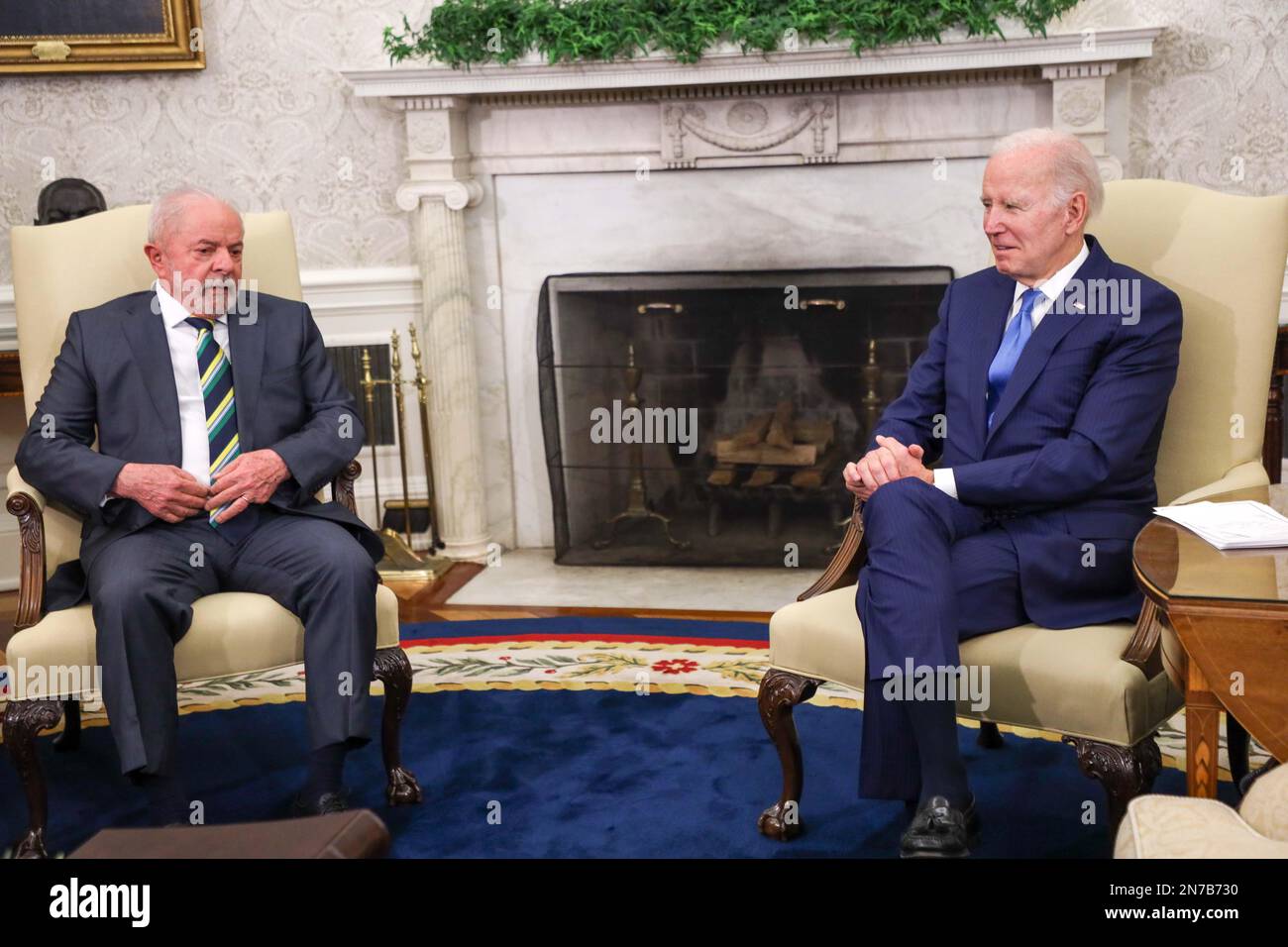 Washington DC, USA. 10. Februar 2023. Joe Biden, Präsident der Vereinigten Staaten von Amerika, empfängt den brasilianischen Präsidenten Luiz InÃ¡cio Lula da Silva am Freitag, den 10. (Kreditbild: © William Volcov/ZUMA Press Wire) NUR REDAKTIONELLE VERWENDUNG! Nicht für den kommerziellen GEBRAUCH! Kredit: ZUMA Press, Inc./Alamy Live News Stockfoto