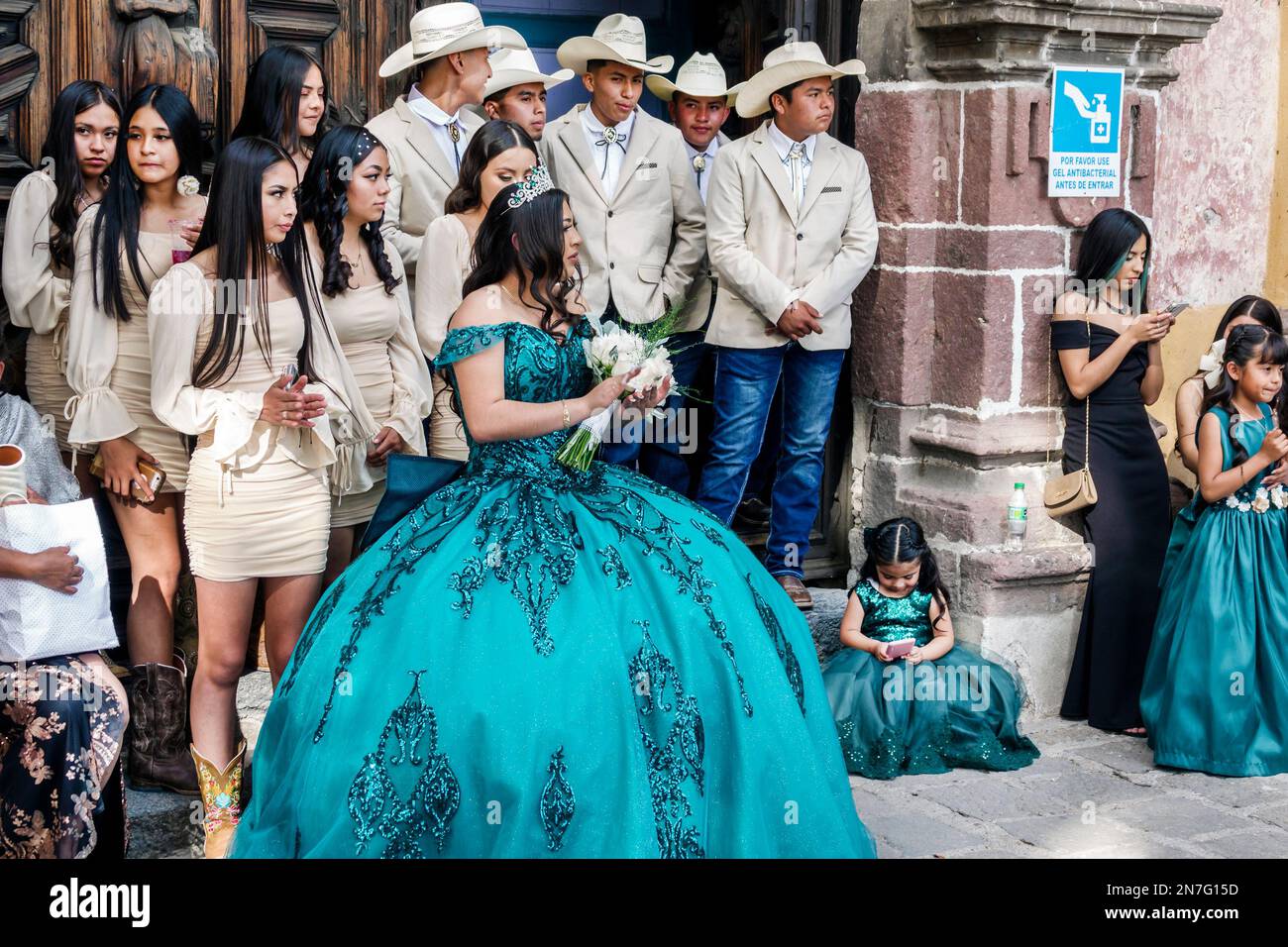 San Miguel de Allende Guanajuato Mexiko, historisches Zentrum Zona Centro, Themenparty mit Cowboy-Hut-Hüten, Sombrero Sombreros, Quinceane Stockfoto