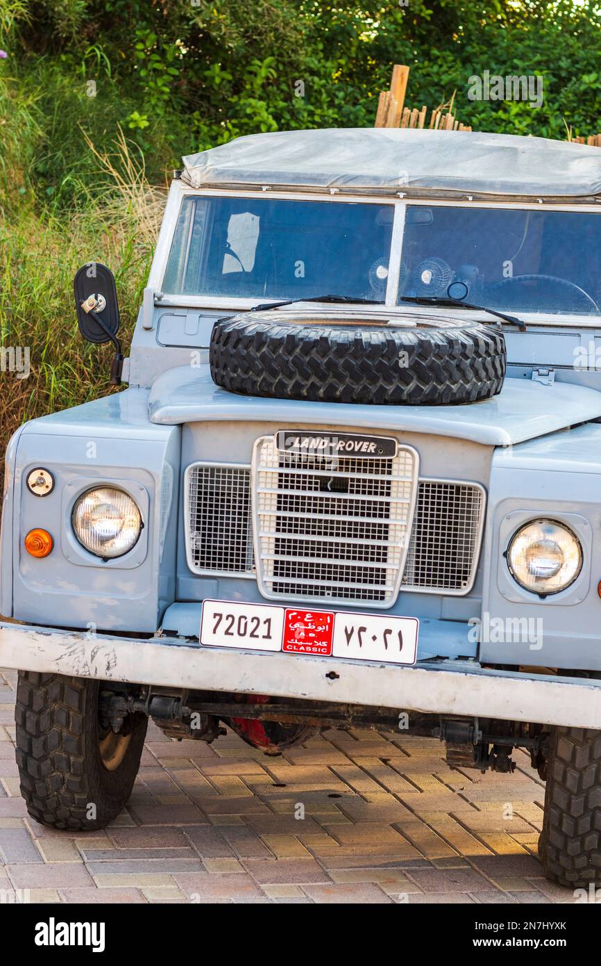 Al Ain, VAE - 12.4.2022 - Oldtimer im Al Ain Zoo Stockfoto