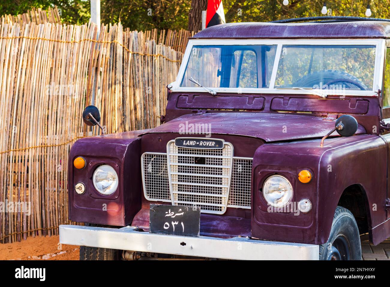 Al Ain, VAE - 12.4.2022 - Oldtimer im Al Ain Zoo Stockfoto