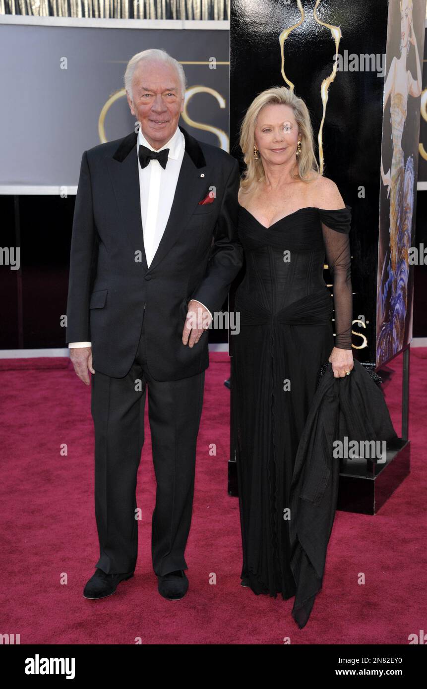 Actor Christopher Plummer and wife Elaine Taylor arrive at the 85th Academy Awards at the Dolby Theatre on Sunday Feb. 24, 2013, in Los Angeles. (Photo by John Shearer/Invision/AP) Stockfoto