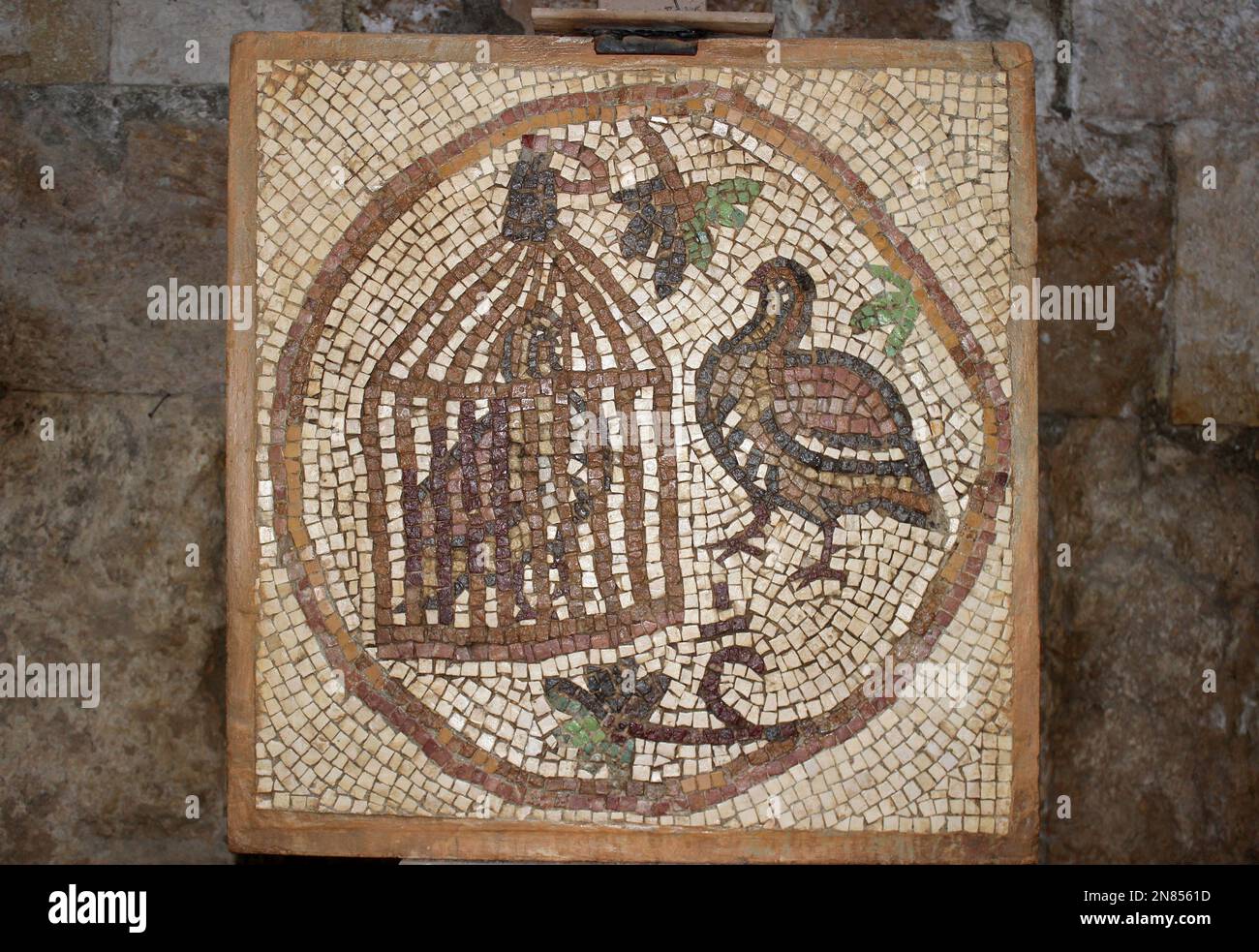 Vogel im Käfig Mosaik Stockfoto