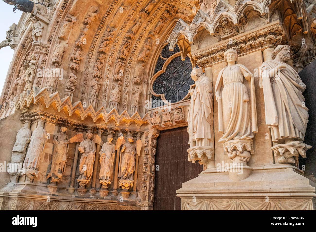 Detail des Portals der Kathedrale von Reims, Frankreich Stockfoto