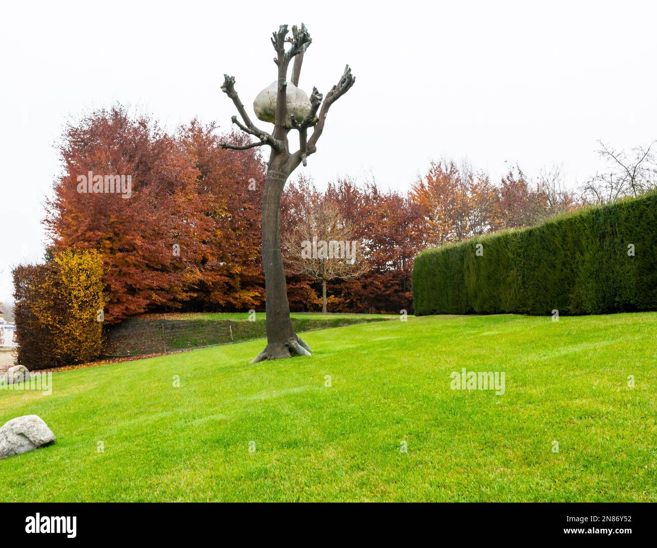The Garden of Fluid Skulptur des Künstlers Giuseppe Penone in Venaria reale Gardens, Turin, Piemont Region in Norditalien - Europa - Stockfoto