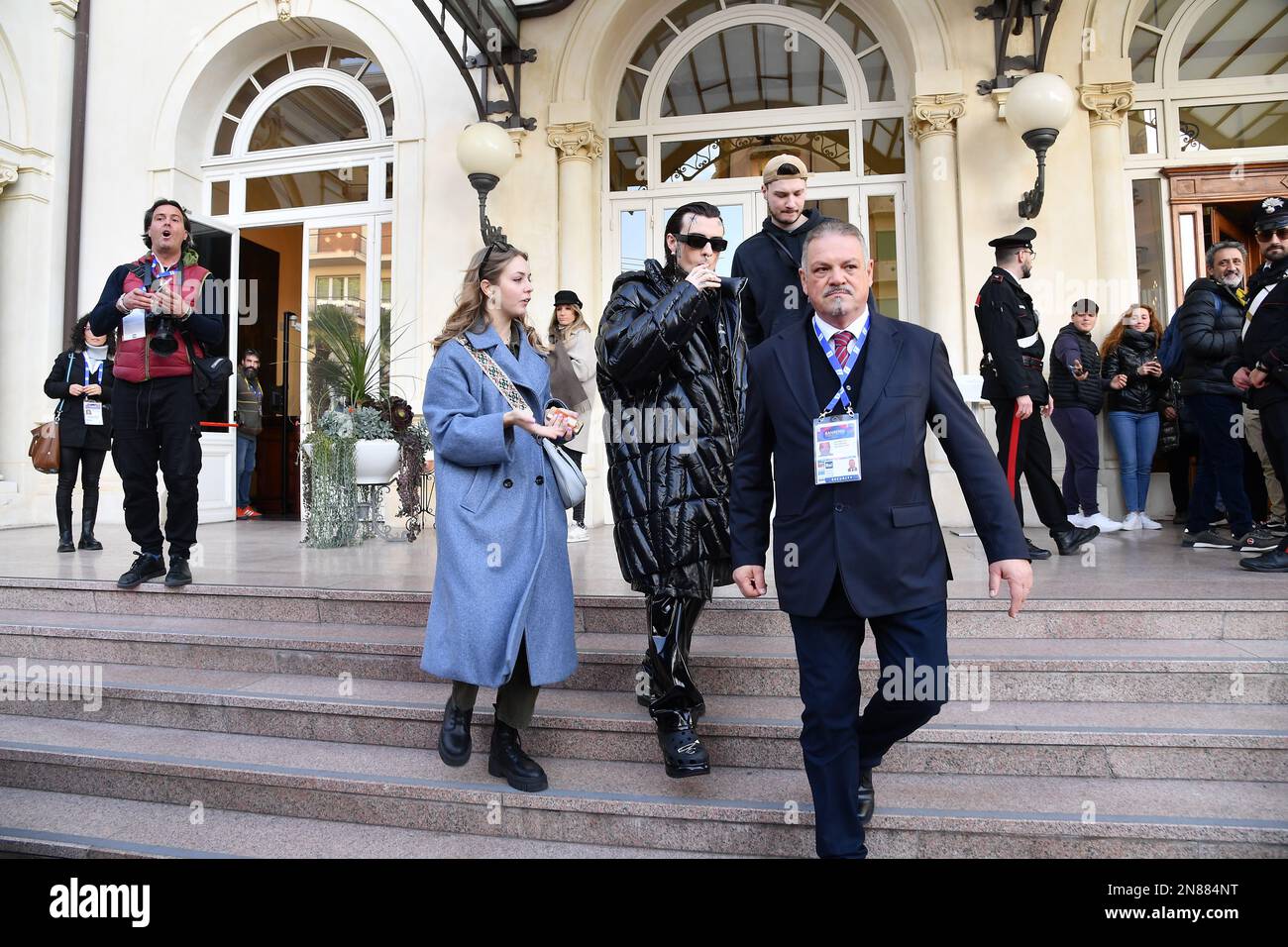 Sanremo, 73. Italienisches Song-Festival, Bagno di Folla für Rosa Chemical am Ausgang des Kasinos Stockfoto
