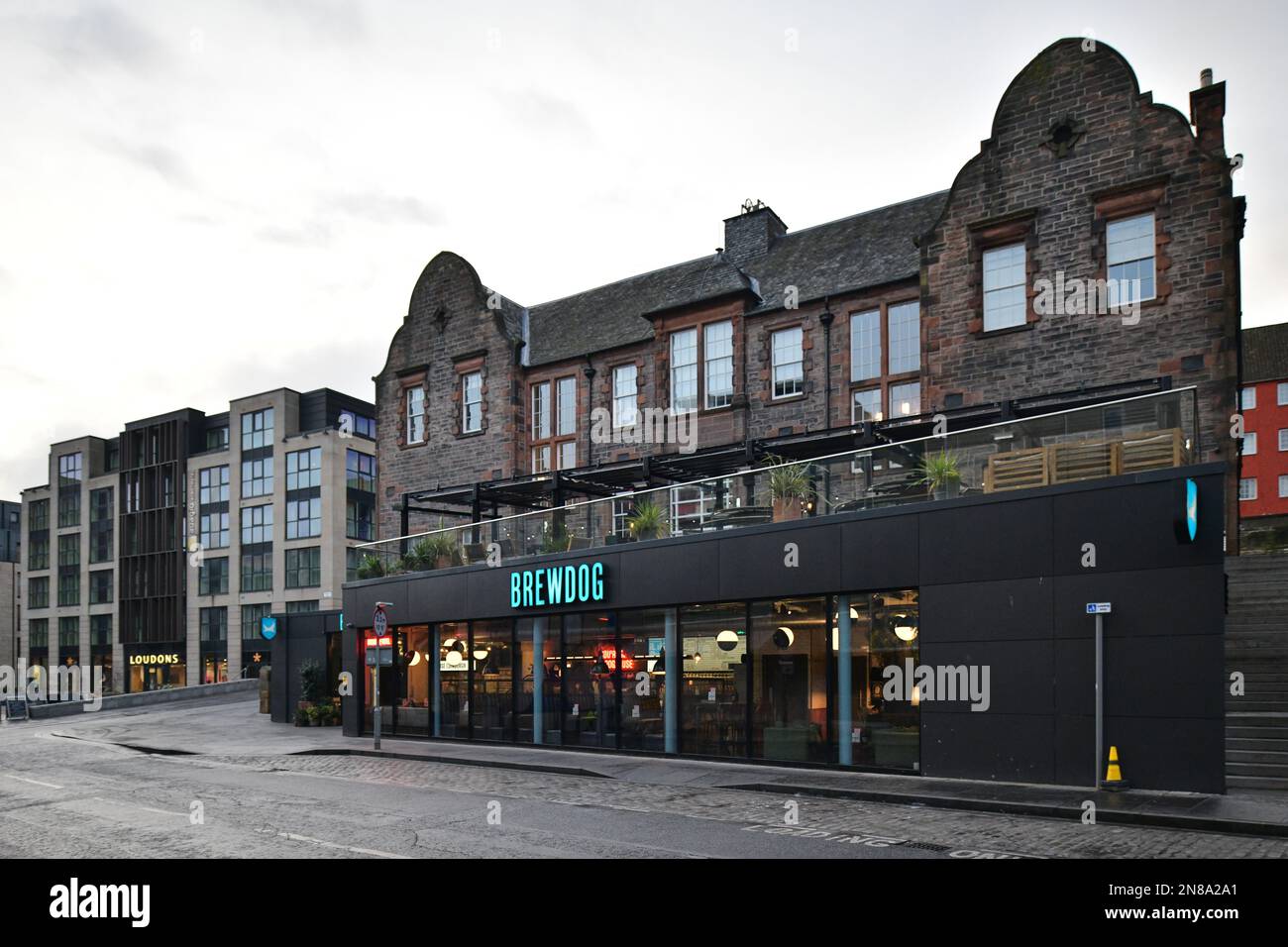 Edinburgh Scotland, Vereinigtes Königreich, 11. Februar 2023. BrewDog auf der East Market Street. Live-Nachrichten von sst/alamy Stockfoto