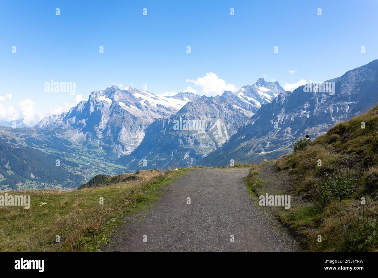 Panoramapfad von Mannlichen nach kleine Schedegg, nach Wengen. Blick ...