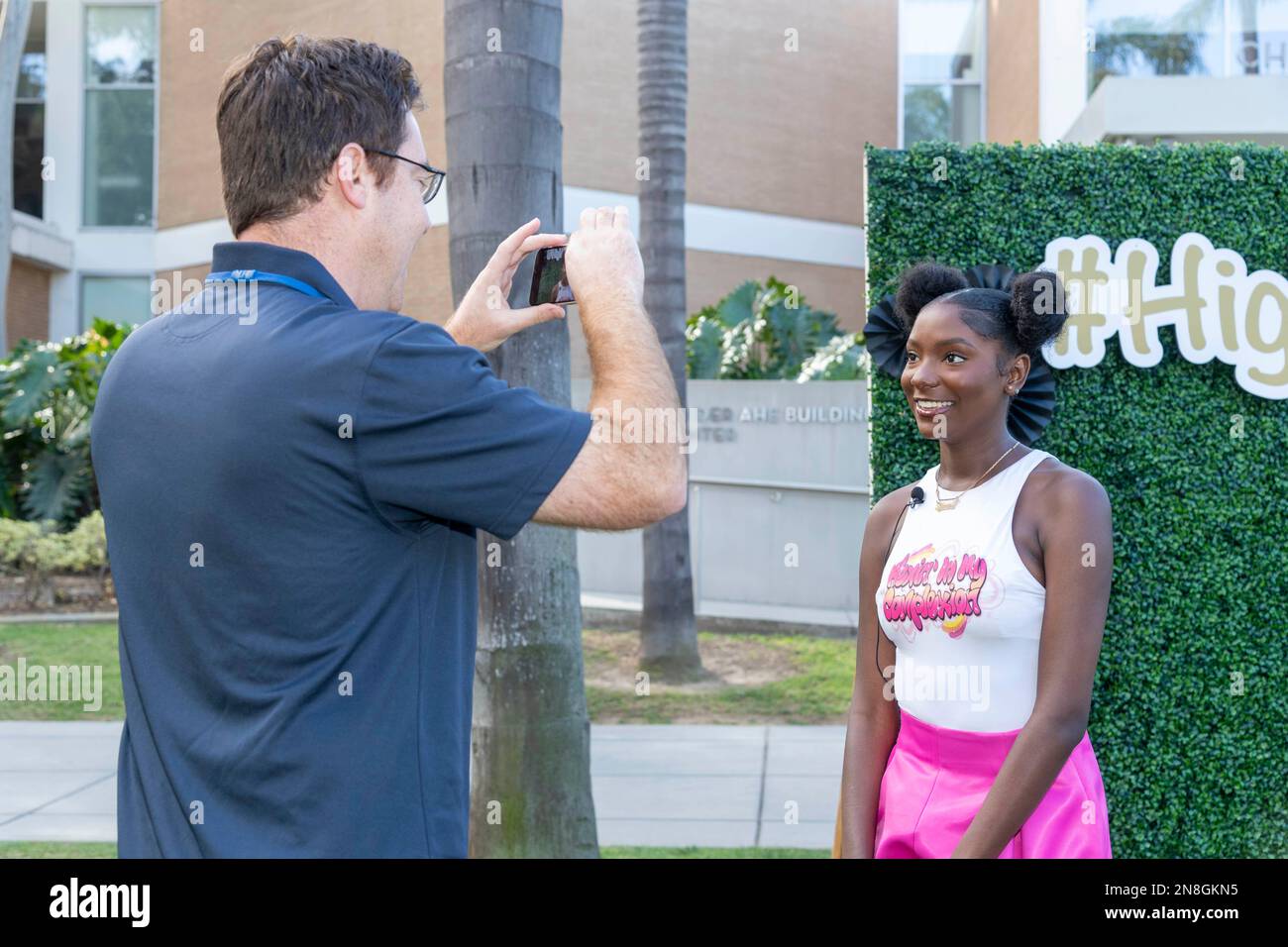 Los Angeles, USA. 11. Februar 2023. Kheris Rogers, @kherispoppin besucht Kheris Rogers Foundation High Vibrations Teen Summit an der Loyola Marymount University, Los Angeles, CA, 11. Februar 2023 Kredit: Eugene Powers/Alamy Live News Stockfoto