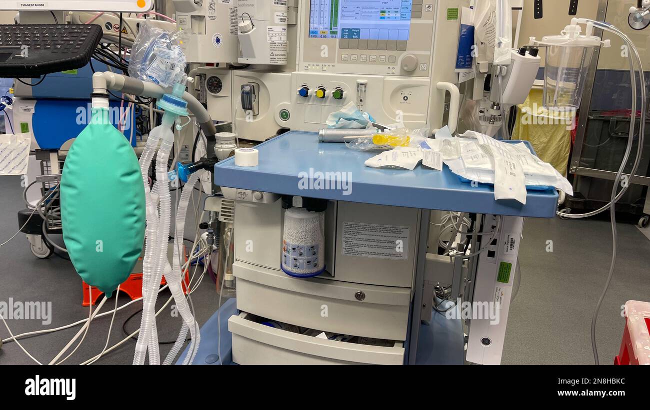 Anästhesiesystem im Operationssaal mit Sauerstoff Stockfoto
