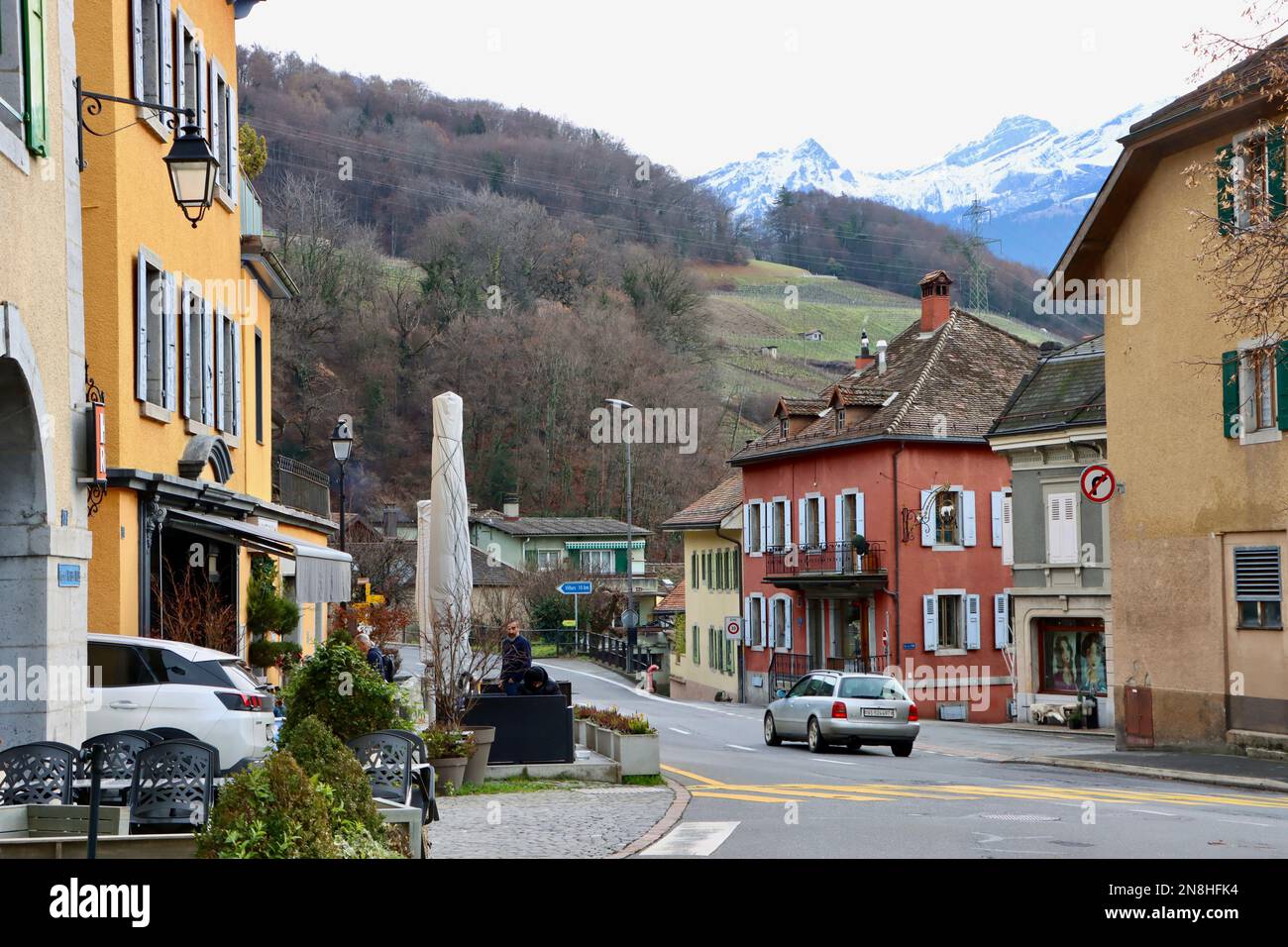 Das alte Dorfzentrum von Ollon in der Schweiz Stockfoto