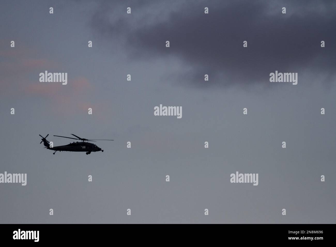 Ein Sikorsky SH-60 Seahawk Hubschrauber mit dem Marine Helicopter Maritime Strike Squadron (HSM-51, die Kriegsherren) der US Navy in der Nähe von NAF Atsugi, Japan Stockfoto