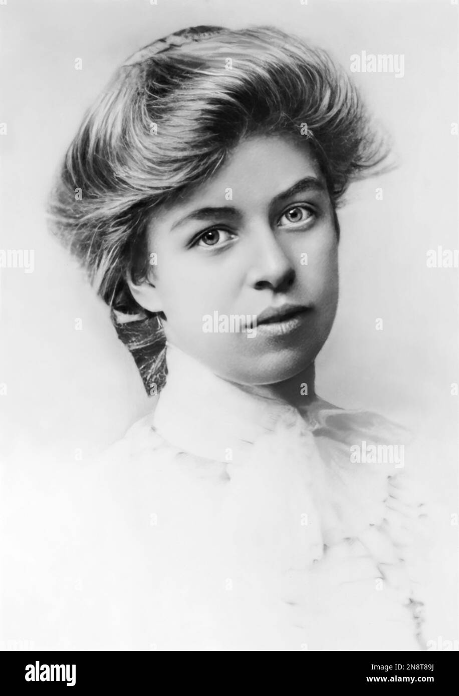 Eleanor Roosevelt (1884-1962), die dienstälteste First Lady ihres Mannes, Präsident Franklin D. Roosevelt, in vier Amtszeiten in einem Schulporträt von 1898, als sie 14 Jahre alt war. (USA) Stockfoto