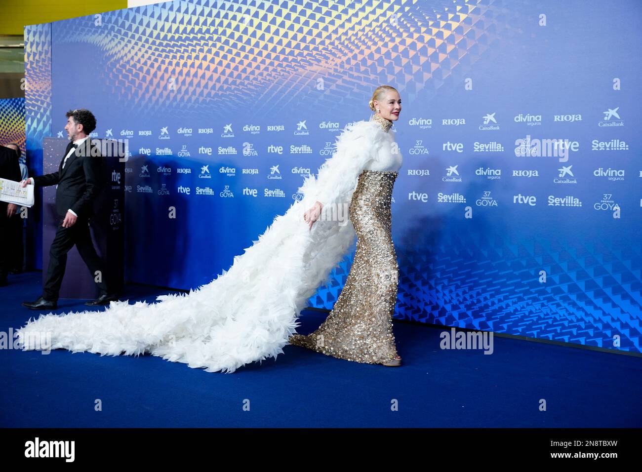 Sevilla. Spanien. 20230211, Belen Rueda nimmt am 11. Februar 2023 in Sevilla, Spanien, an den Goya Awards 37. - Red Carpet at Fibes - Conference and Exhibition Teil Stockfoto