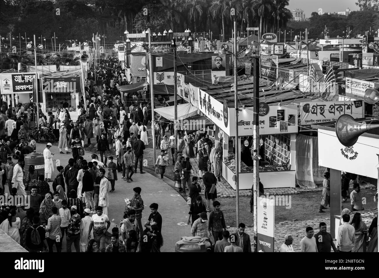 Bangladesch. 10. Februar 2023. Eine der größten jährlichen Buchmesse der Welt ist bekannt als Ekuse Boe Mela, Bild aus Dhaka, Bangladesch, Südasien. (Foto: Md Noor Hossain/Pacific Press) Kredit: Pacific Press Media Production Corp./Alamy Live News Stockfoto