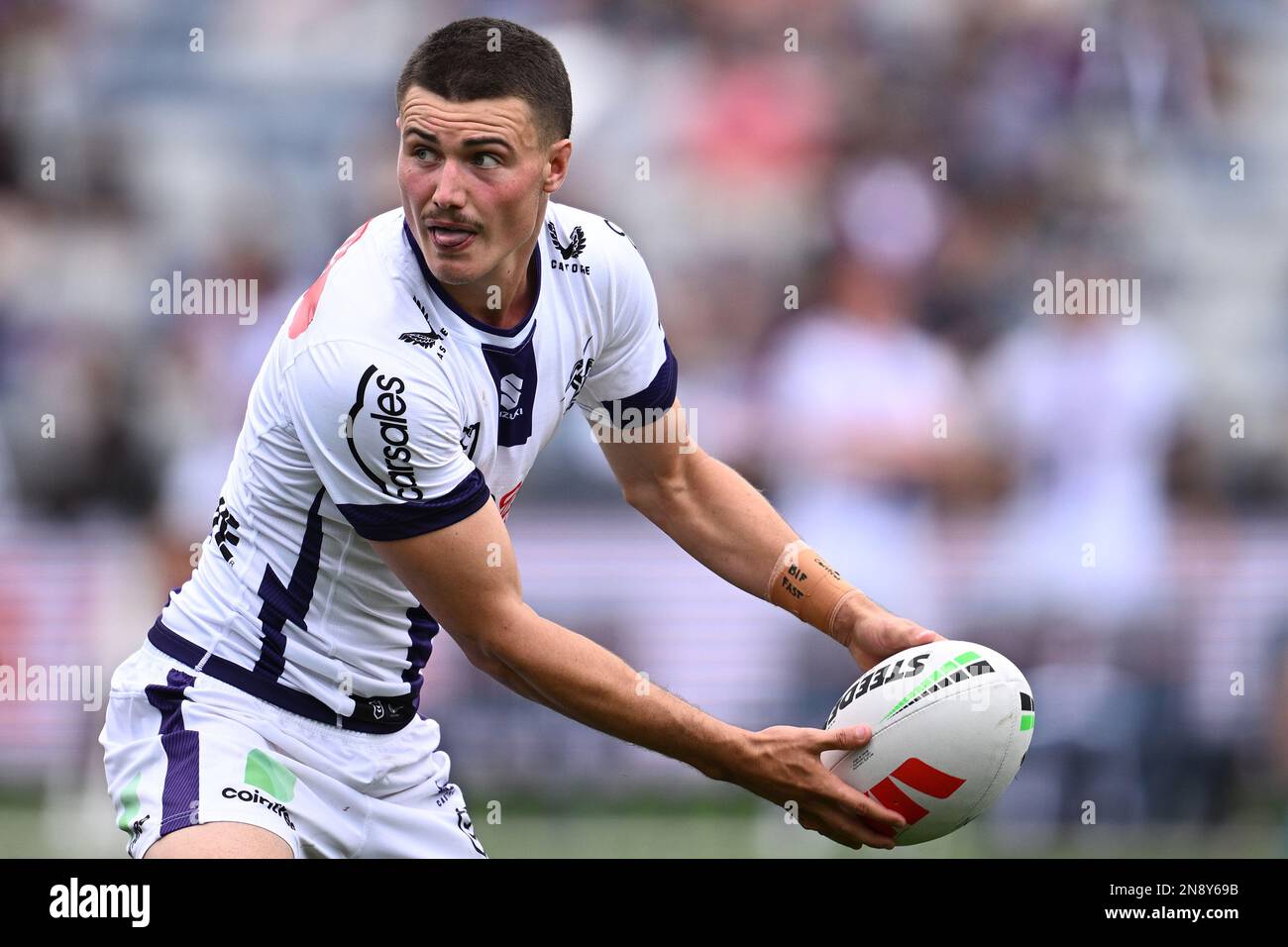 Jonah Pezet of the Storm während des NRL Pre-Season Challenge Round 1-Spiels zwischen dem Melbourne Storm und den Sydney Roosters im GMHBA Stadium in Geelong, Sonntag, 12. Februar 2023. (AAP IMAGE/JOEL CARRETT) KEINE ARCHIVIERUNG, NUR REDAKTIONELLE VERWENDUNG ** REIN REDAKTIONELLE VERWENDUNG, KEINE KOMMERZIELLE VERWENDUNG, KEINE BÜCHER ** Stockfoto