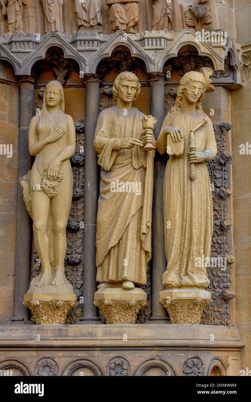 Portal der Kirche unserer Lieben Frau, französisch-gotisch, Detail, Trier, Rheinland-Pfalz, Deutschland Stockfoto