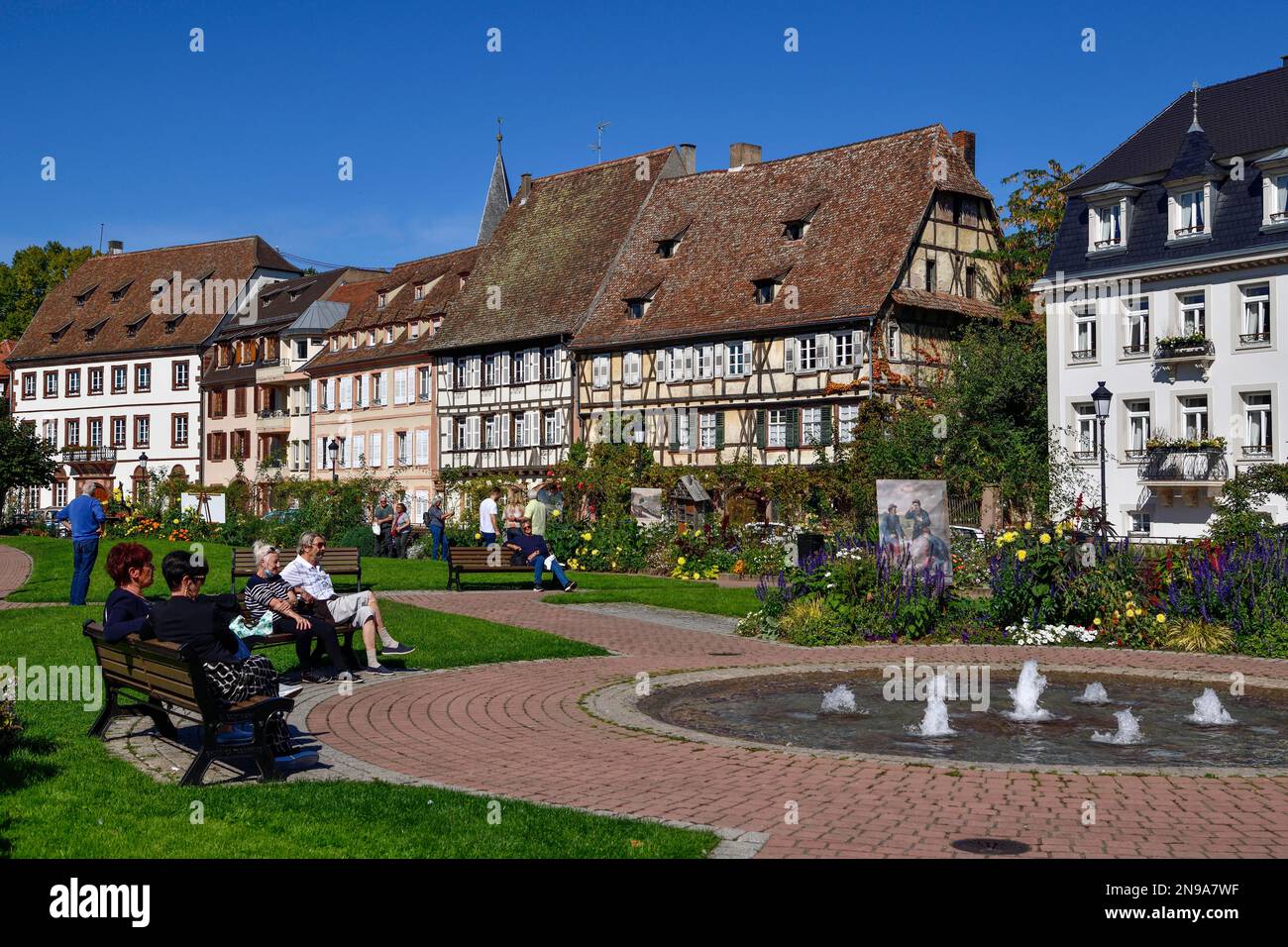 Fachwerkfassaden auf Quai Anselmann, Wissembourg, Weissenburg, Elsass, Präfektur Bas-Rhin, Departement Grand Est, Frankreich Stockfoto