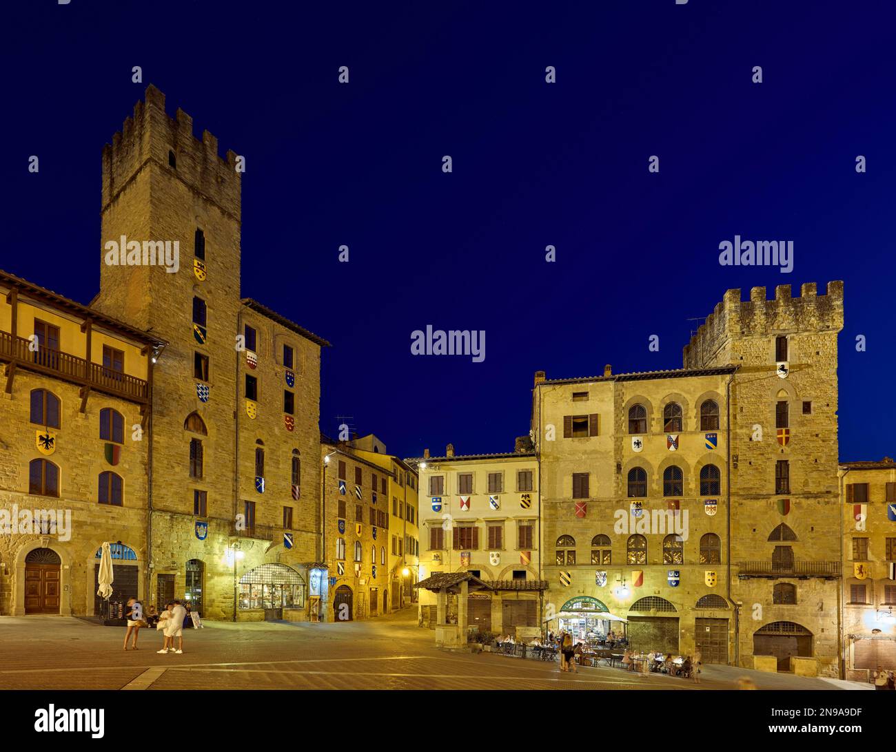 Arezzo Toskana Italien. Piazza Grande bei Sonnenuntergang Stockfoto