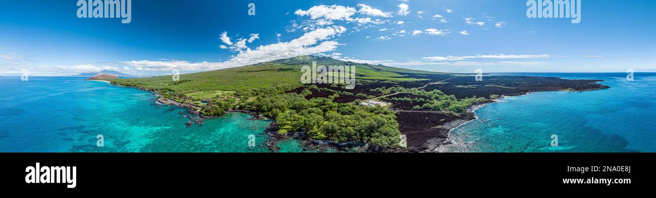 Drohnenblick auf die Ahihi Bay und die Küste von Maui, Hawaii, USA; Maui, Hawaii, Vereinigte Staaten von Amerika Stockfoto