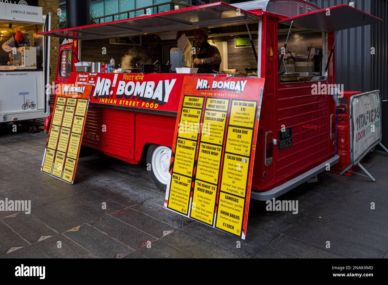 Indian Street Food London - Mr. Bombay Street Food London. Mr. Bombay Indian Street Food am Spitalfields Market London. Stockfoto