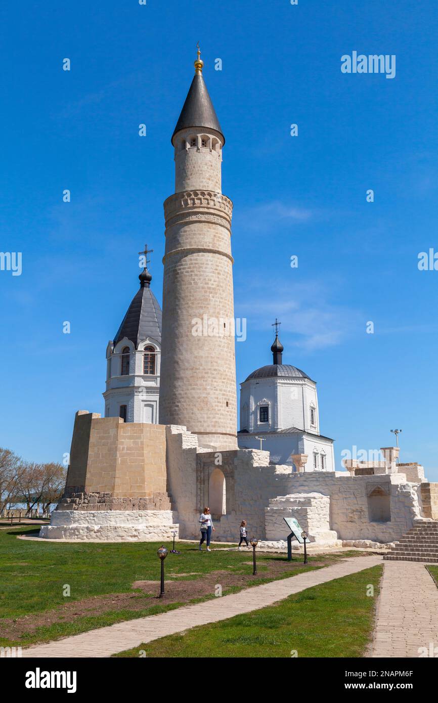 Bolgar, Russland - 9. Mai 2022: Landschaft des Bundesstaates Bolgar. Touristen besuchen das historische und architektonische Museum-Reserve. Bezirk Spassky, Republik Stockfoto