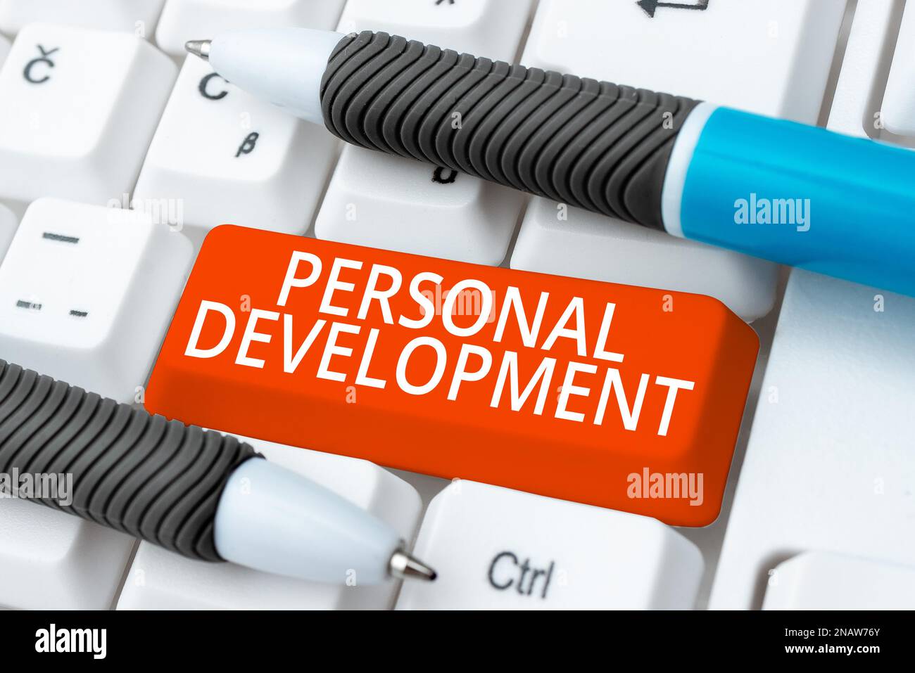 Textunterschrift zur Präsentation der persönlichen Entwicklung, ein Wort zum Prozess der Selbstverbesserung durch Aktivitäten Stockfoto