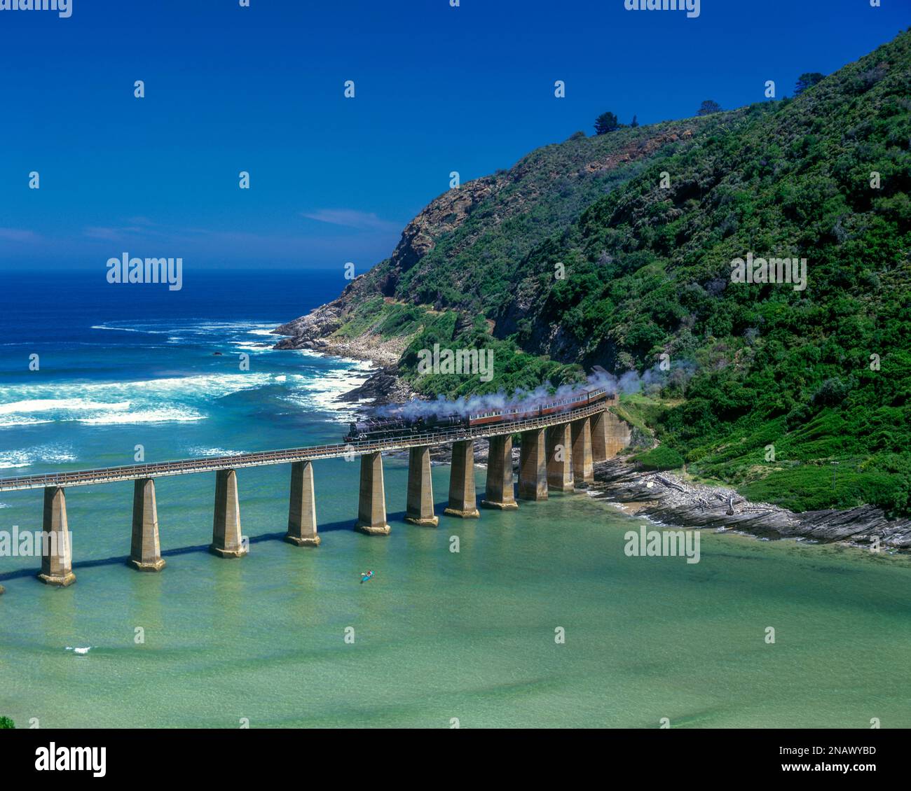 OUTENIQUA CHOO TJOE DAMPF ZUG KAAIMANS RIVER GARDEN ROUTE SÜD AFRIKA Stockfoto