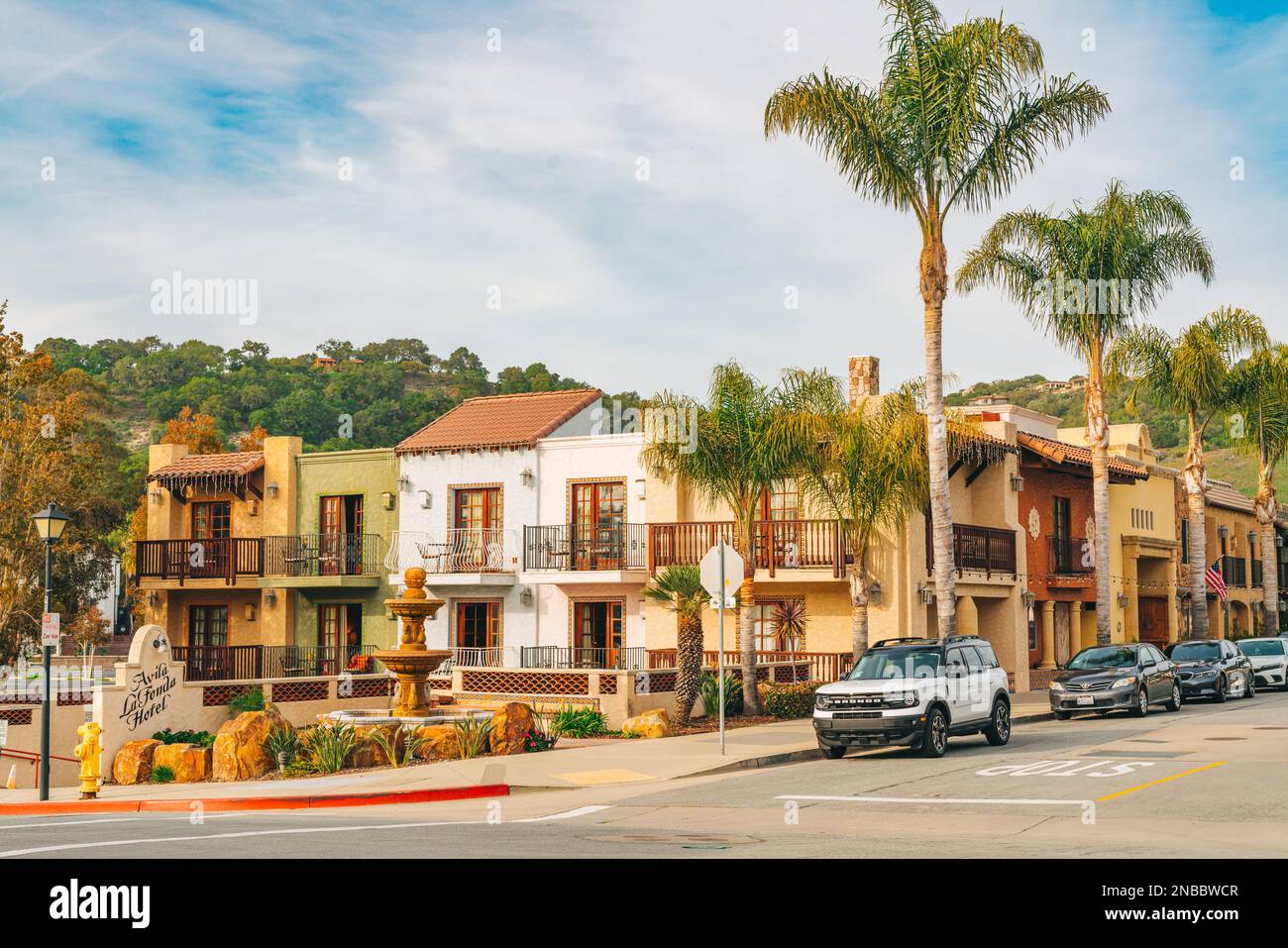 Avila Beach, Kalifornien, USA - 2. Februar 2023. Avila La Fonda Hotel, Zentrum von Avila Beach, CA. Das Hotel wird von TripAdvisor als Trave bezeichnet Stockfoto