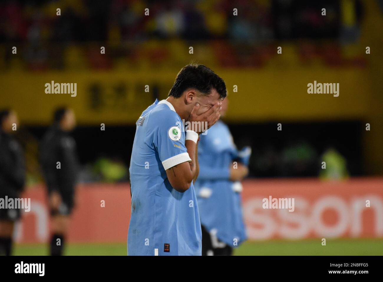 Bogota, Kolumbien, am 12. Februar 2023. Mateo Antonu Pavon aus Uruguay reagiert, nachdem er am 12. Februar 2023 in Bogota, Kolumbien, das südamerikanische U-20 CONMEBOL-Turnier-Spiel zwischen Brasilien und Uruguay verloren hat. Foto von: Cristian Bayona/Long Visual Press Stockfoto