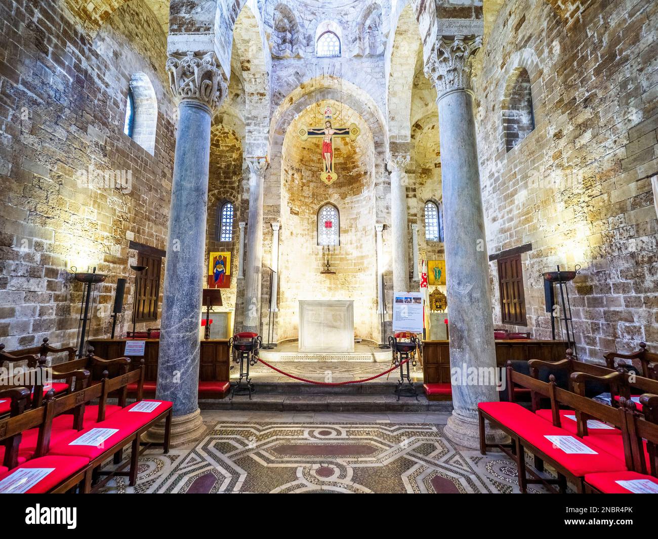 Kirche im arabisch-normannischen Architekturstil von San Cataldo - Palermo, Sizilien, Italien Stockfoto