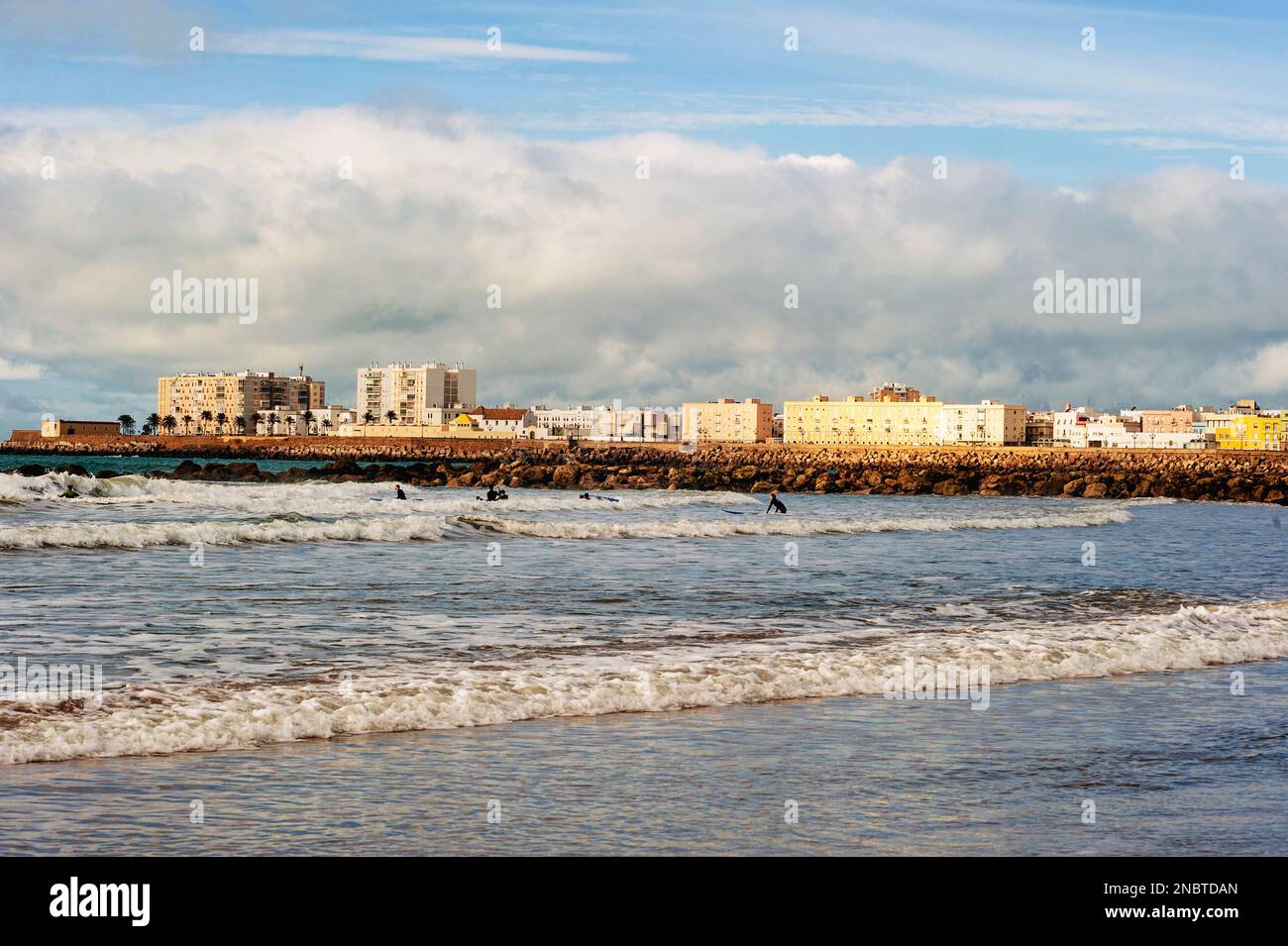 Die Stadt Cadiz und das Meer, Andalusien Stockfoto