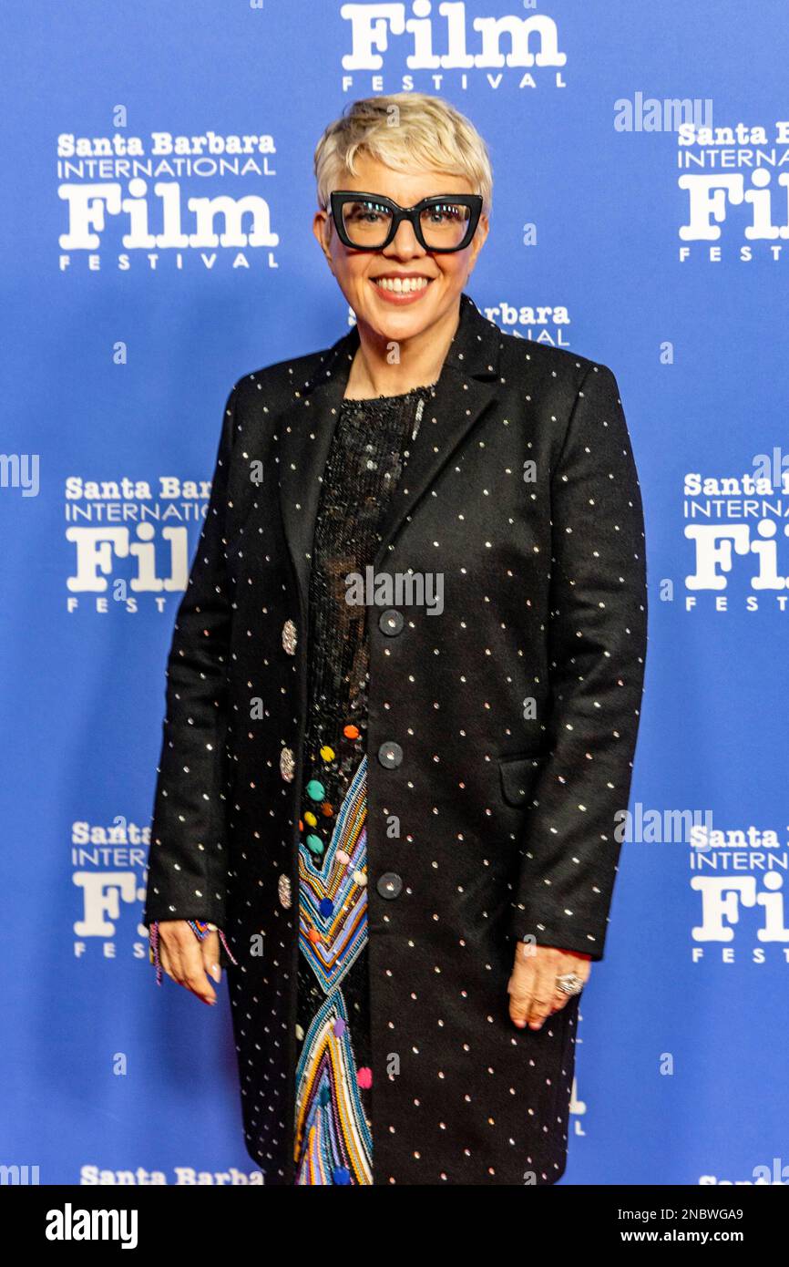 Catherine Martin – Costume Designer (Elvis) trifft am 13. Februar 2023 auf dem roten Teppich des Santa Barbara International Film Festival 2023 ein, um den Variety Artisans Award im Arlington Theatre in Santa Barbara, Kalifornien, zu erhalten. (Foto: Rod Rolle/Sipa USA) Stockfoto