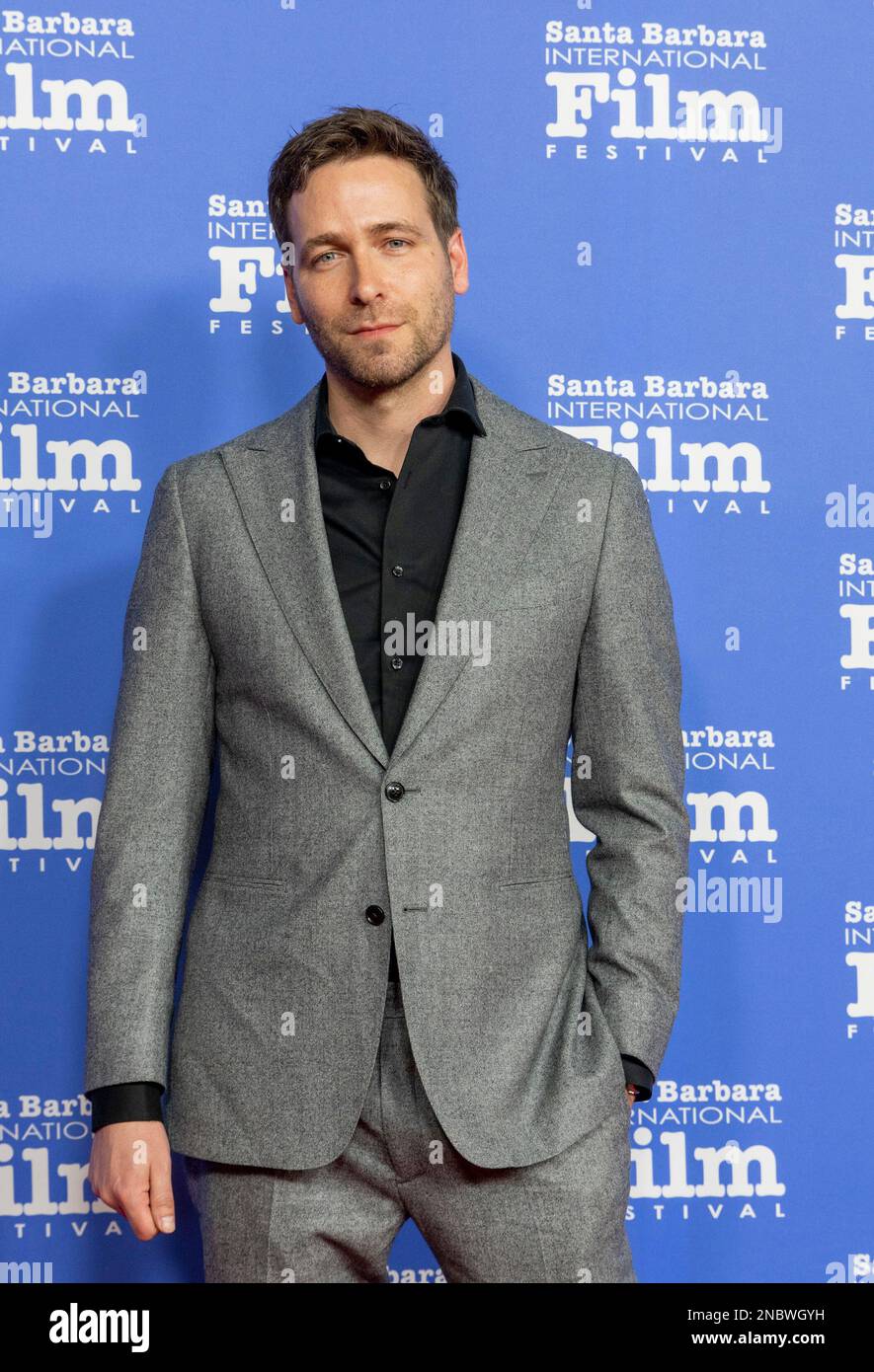 Santa Barbara, USA. 13. Februar 2023. Paul Rogers - Editing (Everywhere All At Once) trifft auf das 2023 Santa Barbara International Film Festival Red Carpet ein und erhält am 13. Februar 2023 im Arlington Theatre in Santa Barbara, Kalifornien, den Variety Artisans Award. (Foto: Rod Rolle/Sipa USA) Guthaben: SIPA USA/Alamy Live News Stockfoto