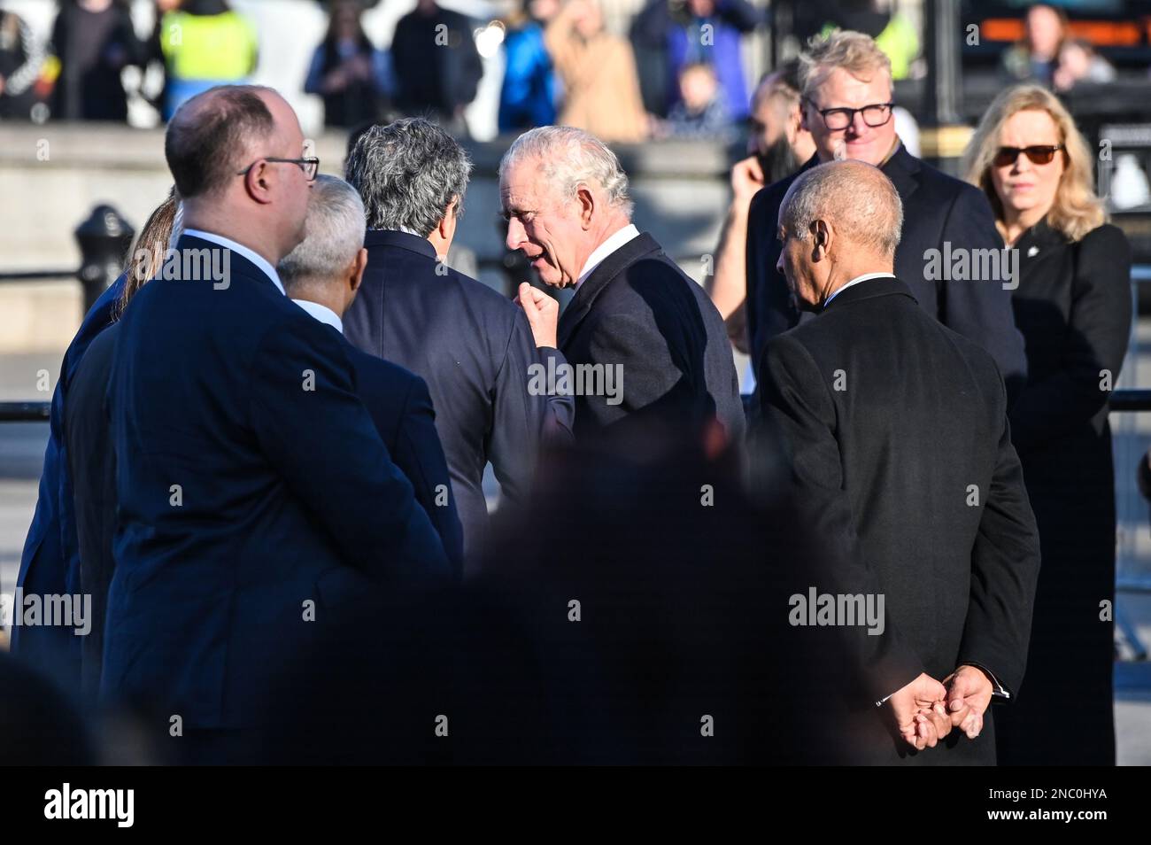 14. Februar 2023 London, Großbritannien. König Karl III. Trifft beim syrischen Erdbeben ein. Beileid auf dem Trafalgar-Platz. Stockfoto