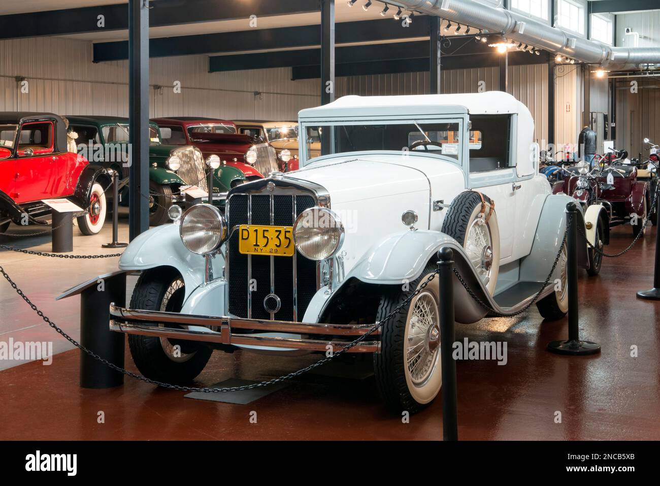 Im Northeast Classic Car Museum in Norwich, New York, wird ein Franklin Model 130 aus dem Jahr 1929 gezeigt, das in Syracuse, New York, gebaut wurde. Stockfoto