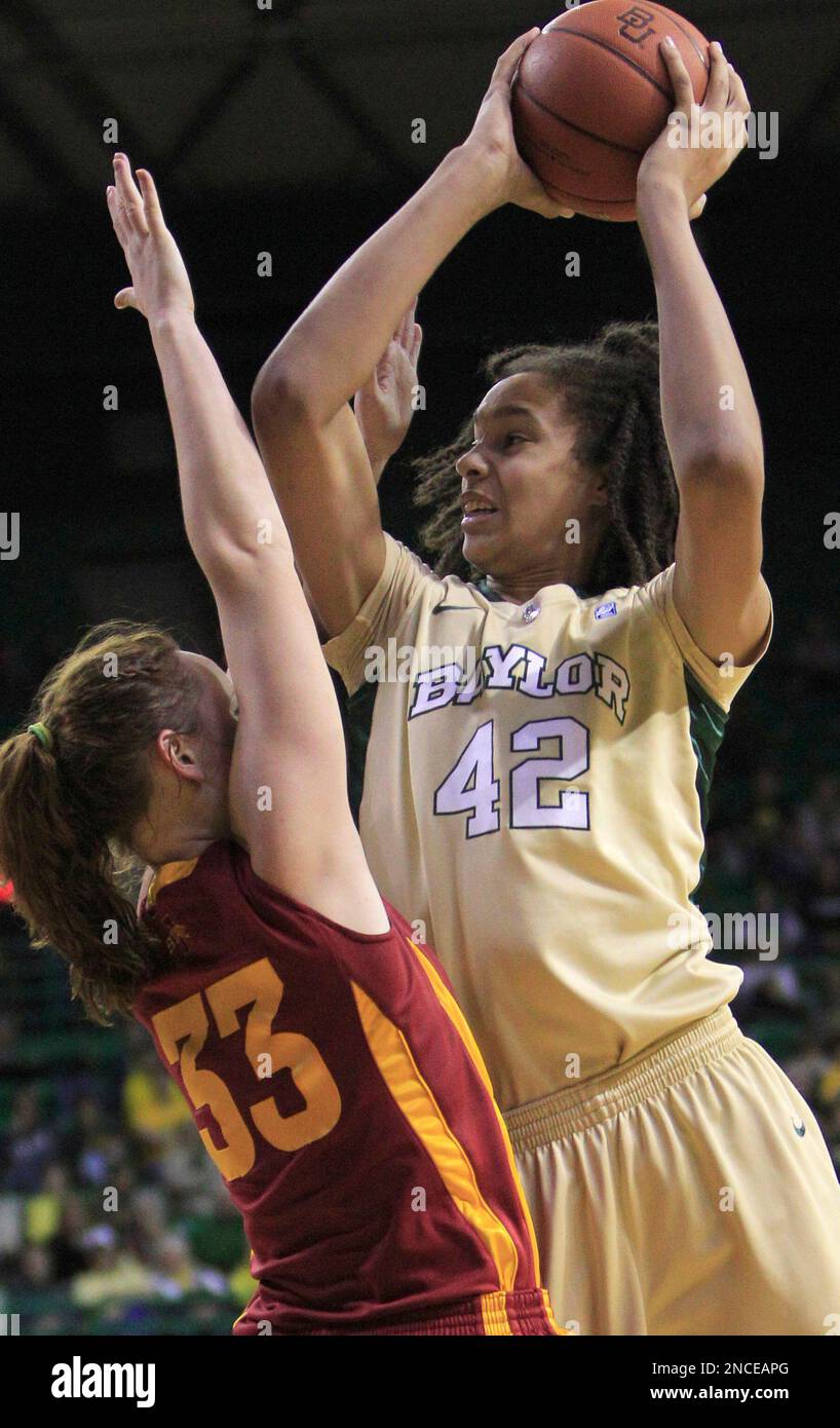 Baylor's Brittney Griner (42) looks to shoot against Chelsea Poppens