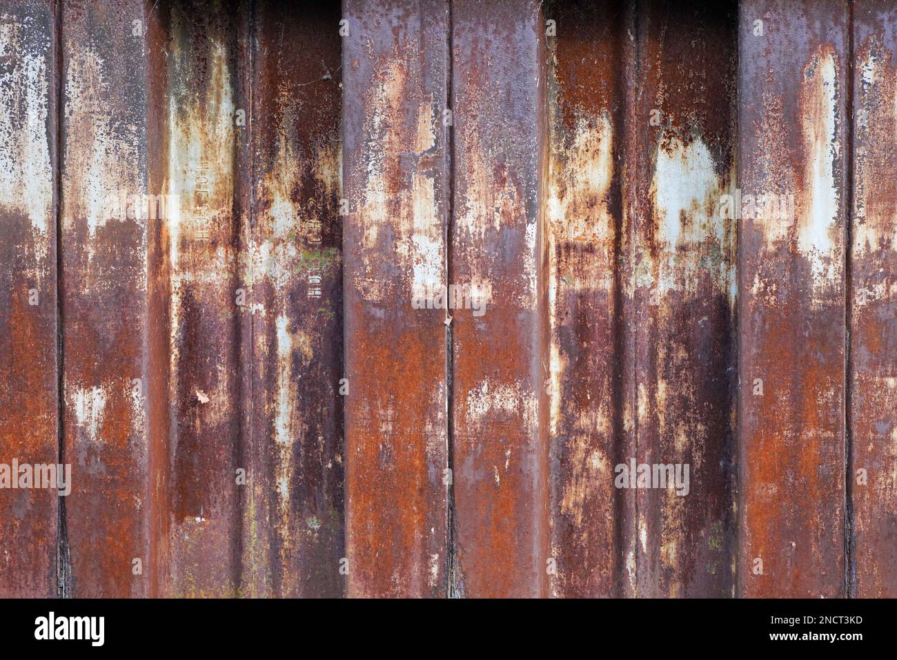 Alte rostige Metallwand als Hintergrund. Stockfoto