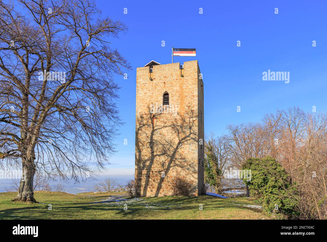 Die Burgruine Achalm über Reutlingen Stockfoto