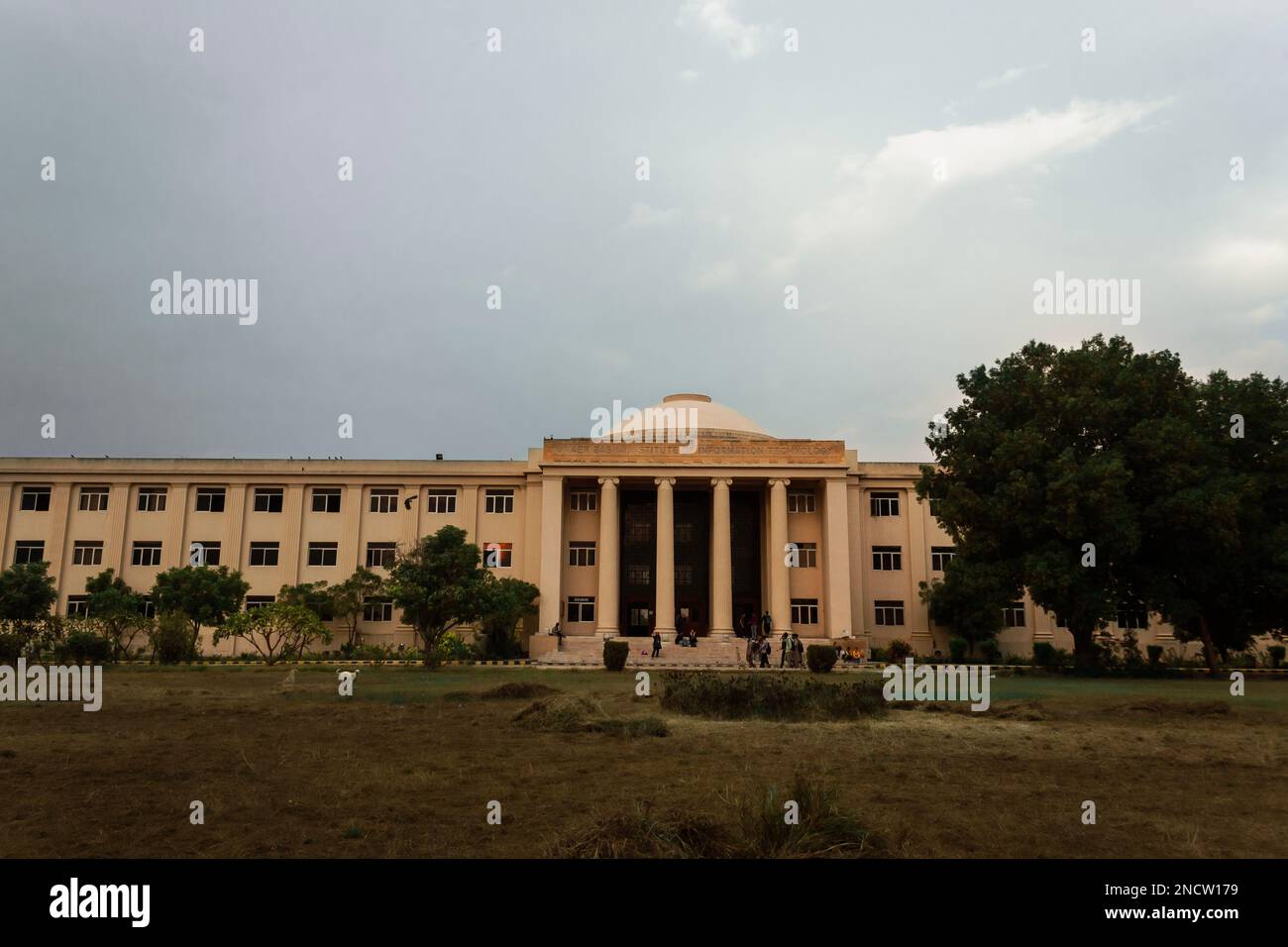 Umaer Basha Institute of Technology, Kurzbezeichnung für UBIT, ist eine Abteilung für Computerwissenschaften an der Universität Karatschi (UOK), Karatschi, Pakistan Stockfoto