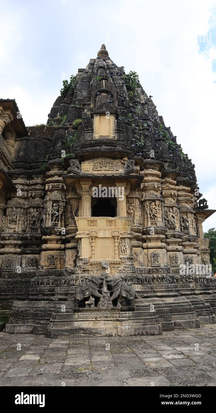 Der Wunderschöne Antike Navlakha Tempel, Ghumli, Gujrat, Indien. Stockfoto