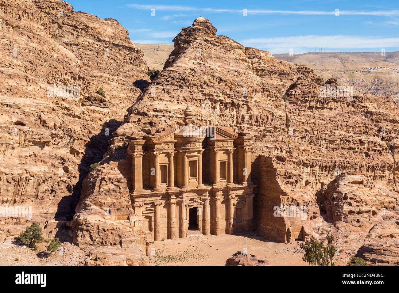 Das Kloster Ad Deir in der antiken Stadt Petra, Jordanien. UNESCO-Weltkulturerbe. Stockfoto