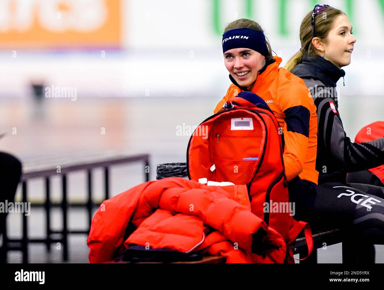 TOMASZOW MAZOWIECKI, POLEN – FEBRUAR 12: Naomi Verkerk aus den Niederlanden, nachdem er während der ISU Speed Skating World Cup 5 am 12. Februar 2023 in Tomaszow Mazowiecki, Polen, an der Frauen-B-Gruppe 1000m teilgenommen hat (Foto: Andre Weening/Orange Pictures) Stockfoto