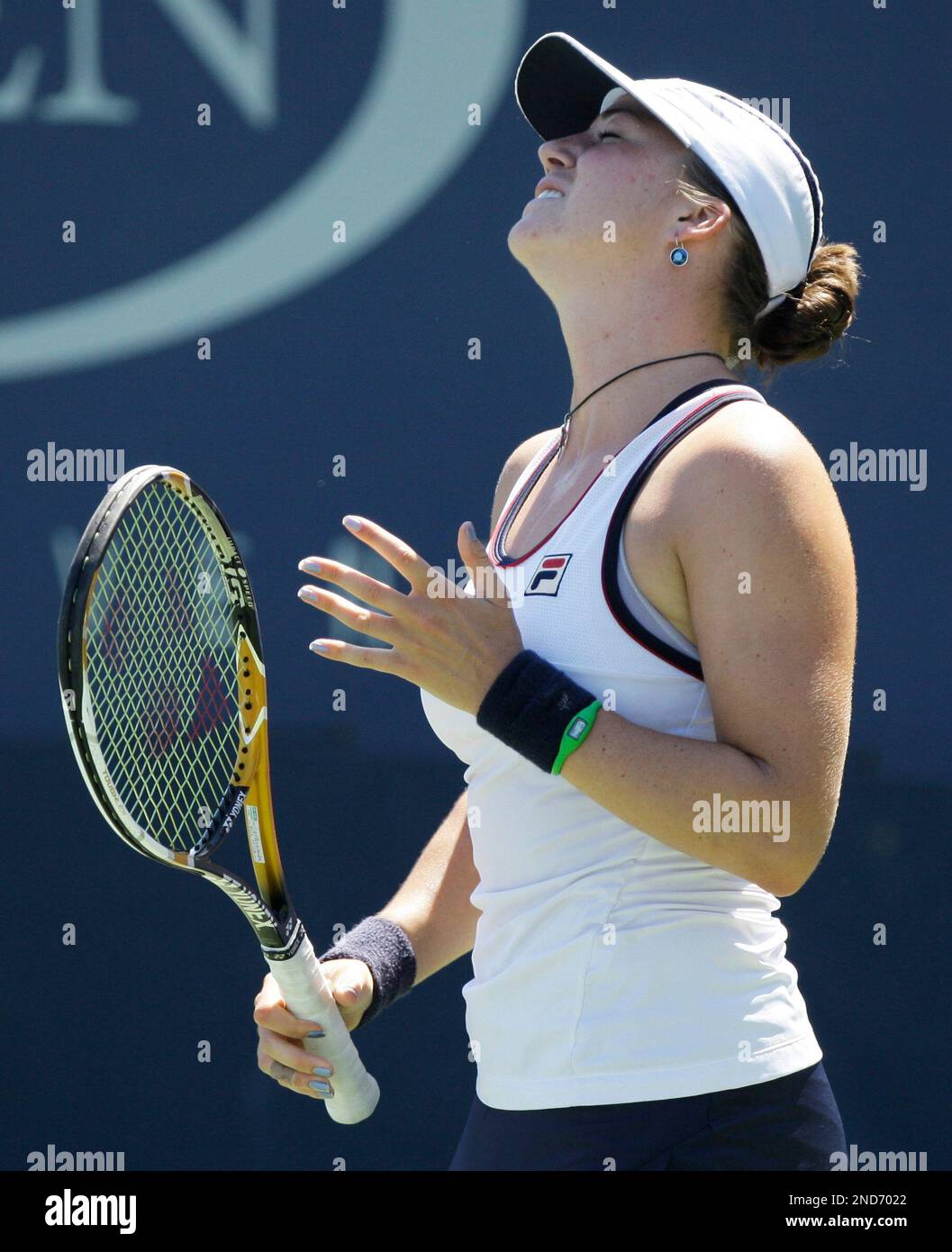 Alisa Kleybanova of Russia reacts to one of her shots that went out as she plays Johanna Larsson of Sweden during the first round of the U.S. Open tennis tournament in New York, Monday, Aug. 30, 2010. Kleybanova won 7-6 (4), 6-2. (AP Photo/Frank Franklin II) Stockfoto