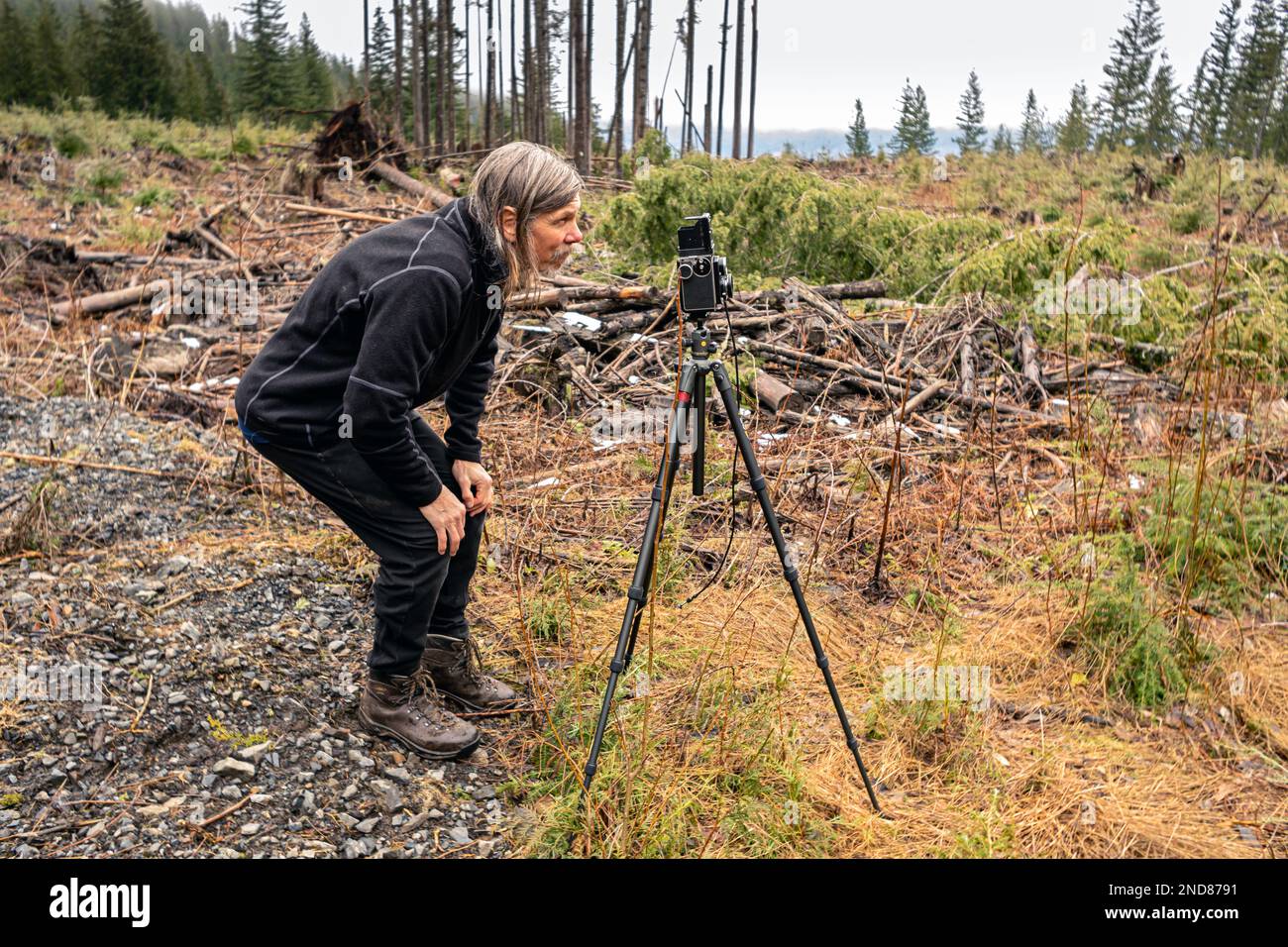 WA2300700...WASHINGTON Tom stellte seine Kamera auf, um einen Haufen