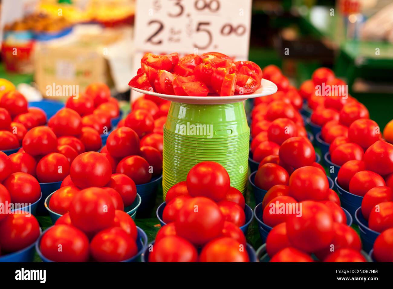 Tomaten auf einem Markt Stockfoto